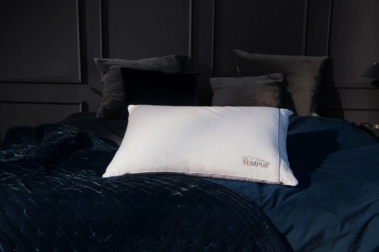 TEMPUR DOWN LUXE PILLOW